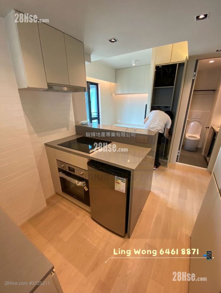 City 18 Sell 1 Bedroom , 1 Bathroom 319 ft²