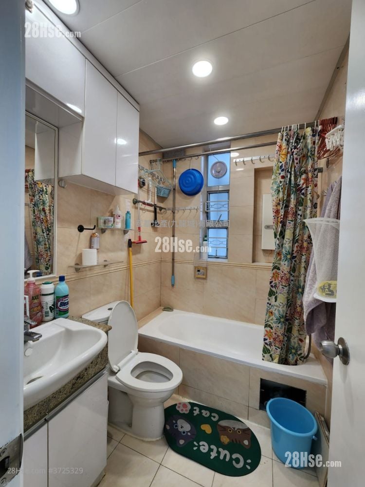 Genius Court Sell 2 Bedrooms , 1 Bathroom 454 ft²
