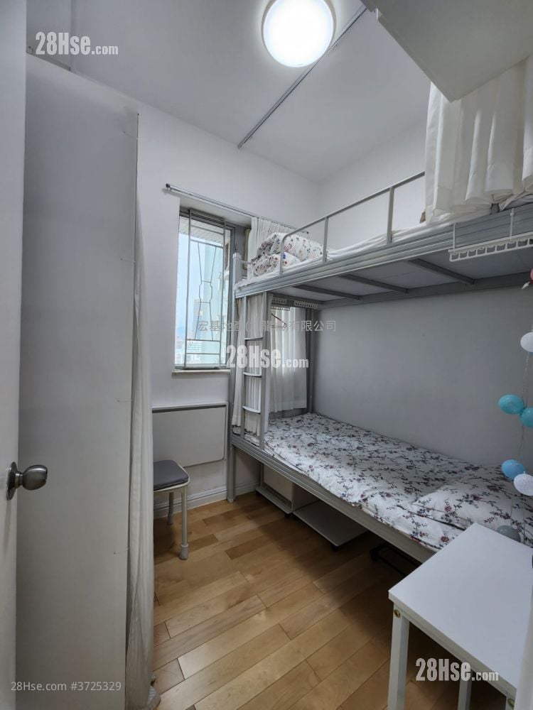 Genius Court Sell 2 Bedrooms , 1 Bathroom 454 ft²