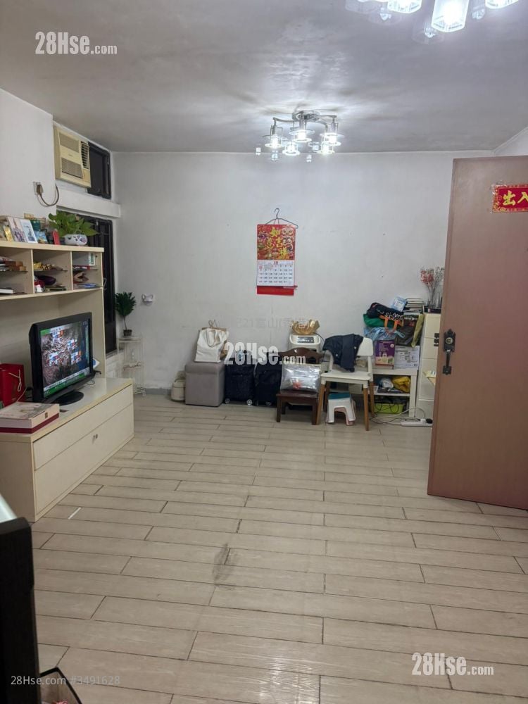 凤德邨 售盘 2 房 , 1 浴室 445 平方尺