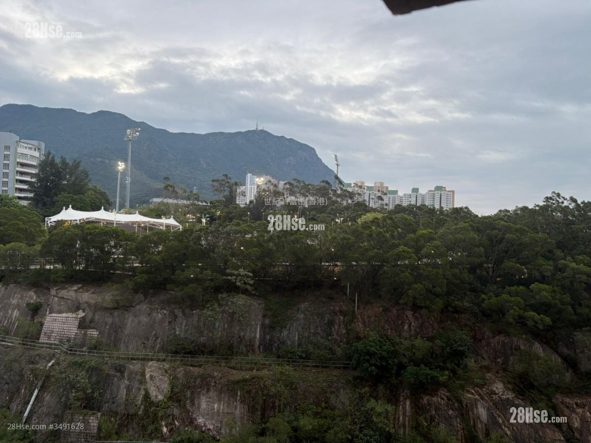 凤德邨 售盘 2 房 , 1 浴室 445 平方尺