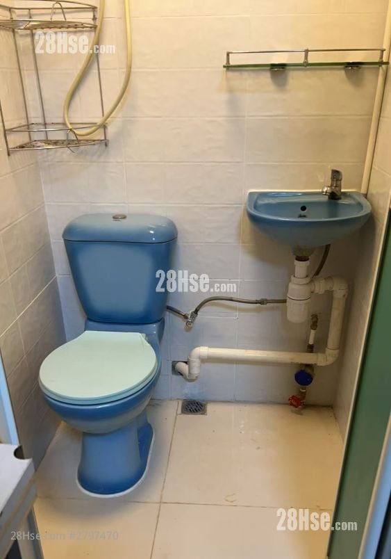 Ho Pui Street Rental 150 ft²