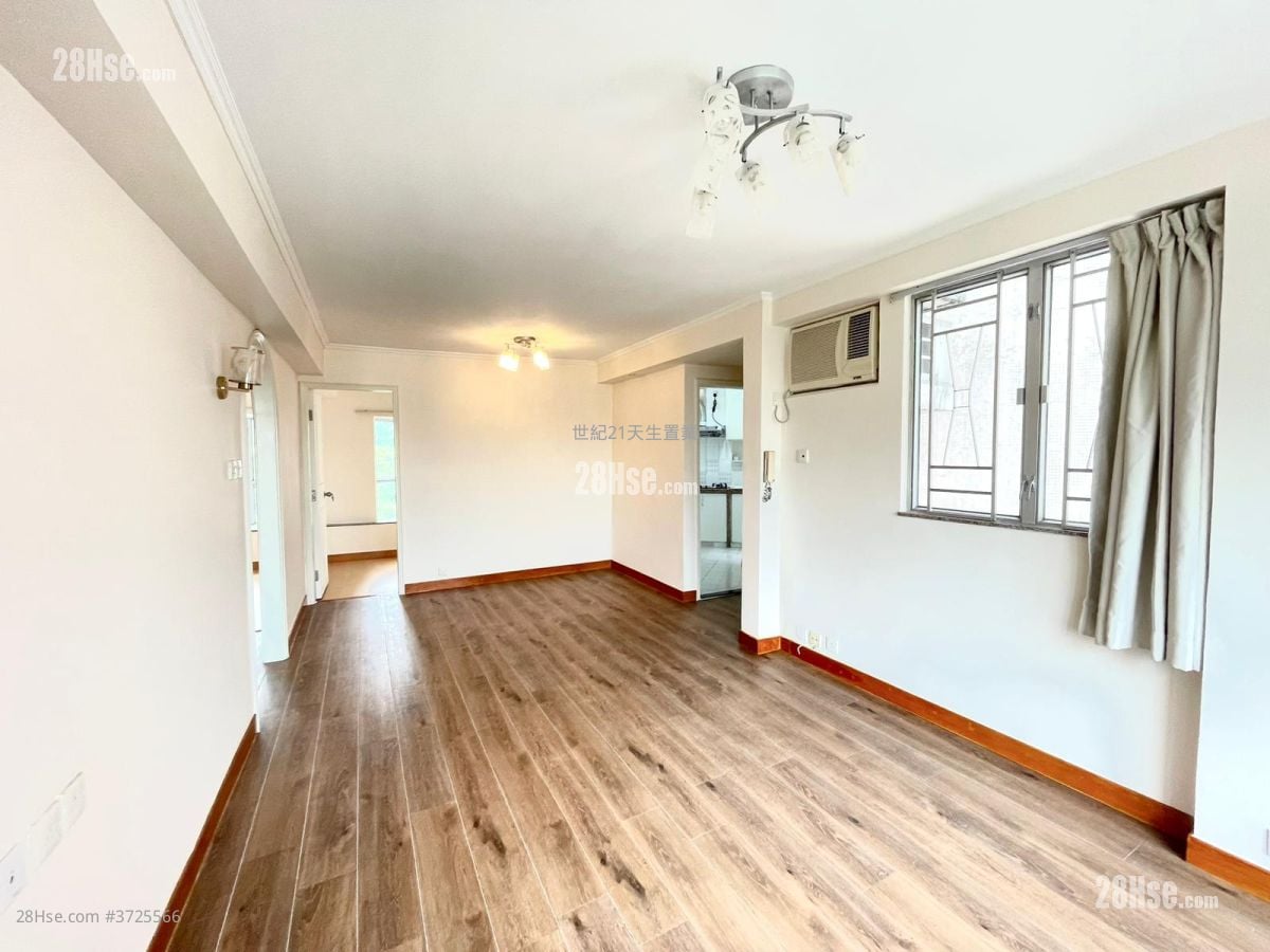 Dragon Inn Court Sell 3 Bedrooms , 2 Bathrooms 692 ft²