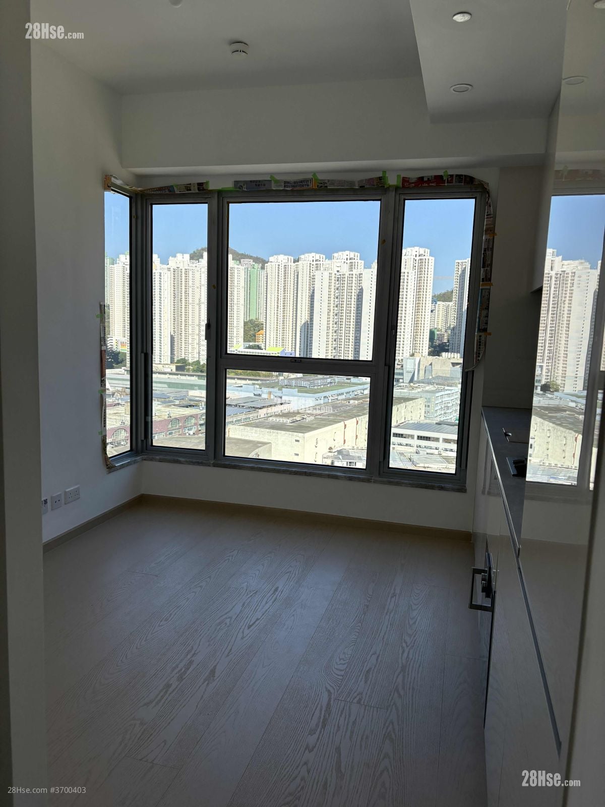 The Coast Line Rental 1 Bedroom 210 ft²