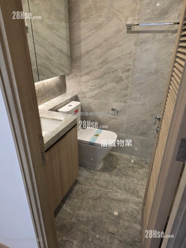 The Coast Line Rental 1 Bedroom 210 ft²