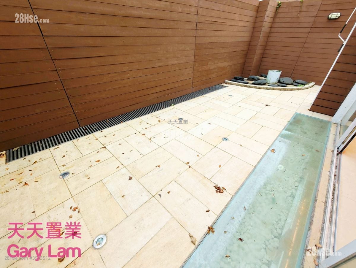 松涛苑 租盘 3 房 , 3 浴室 1,926 平方尺