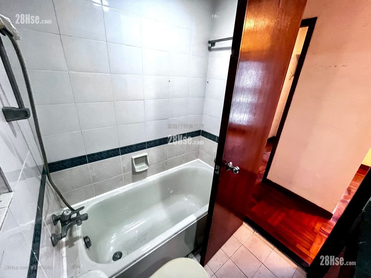 悦海华庭 售盘 3 房 , 2 浴室 527 平方尺