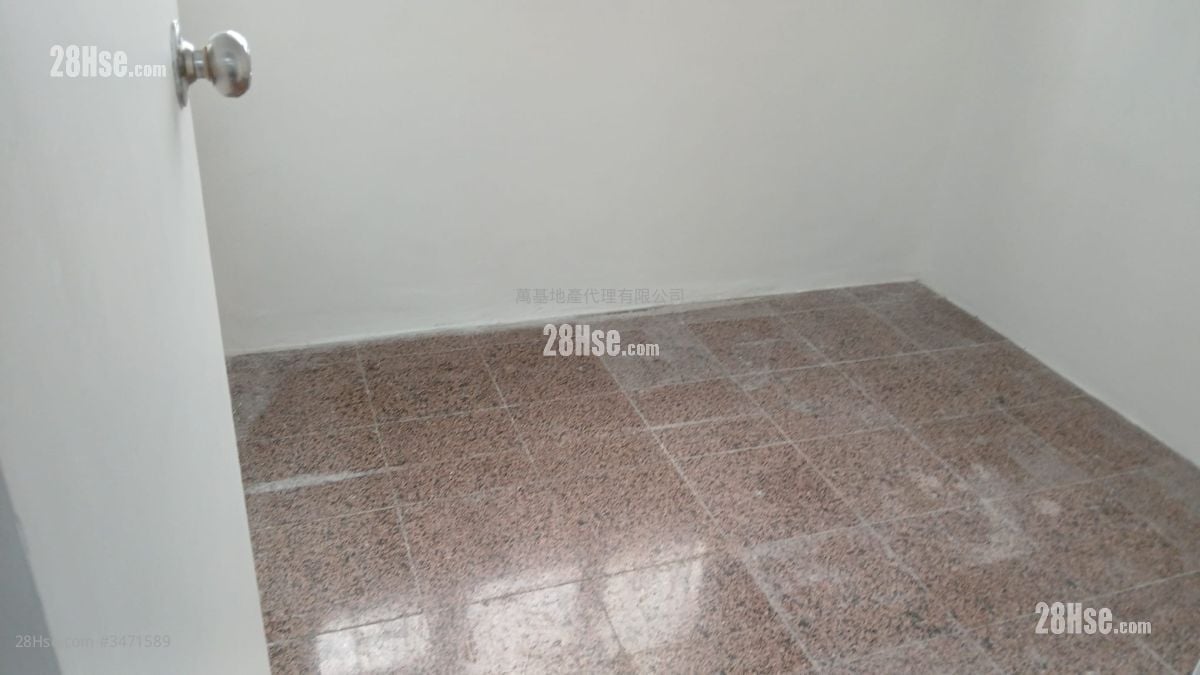 幸运大厦 售盘 2 房 , 1 浴室 326 平方尺