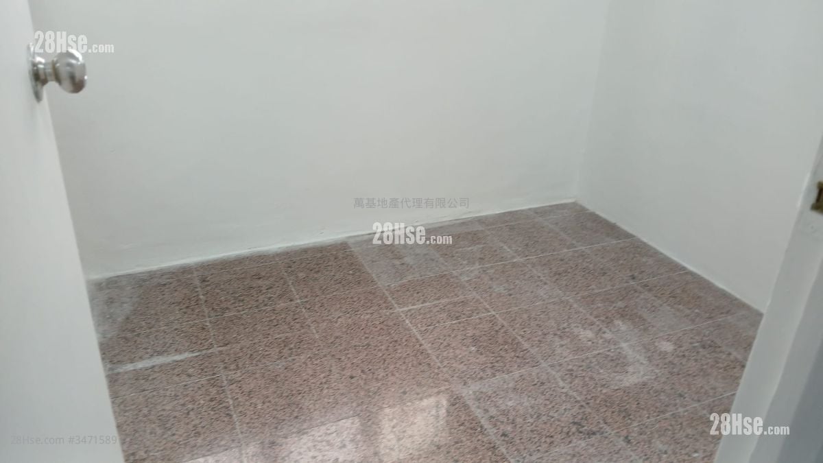 幸运大厦 售盘 2 房 , 1 浴室 326 平方尺