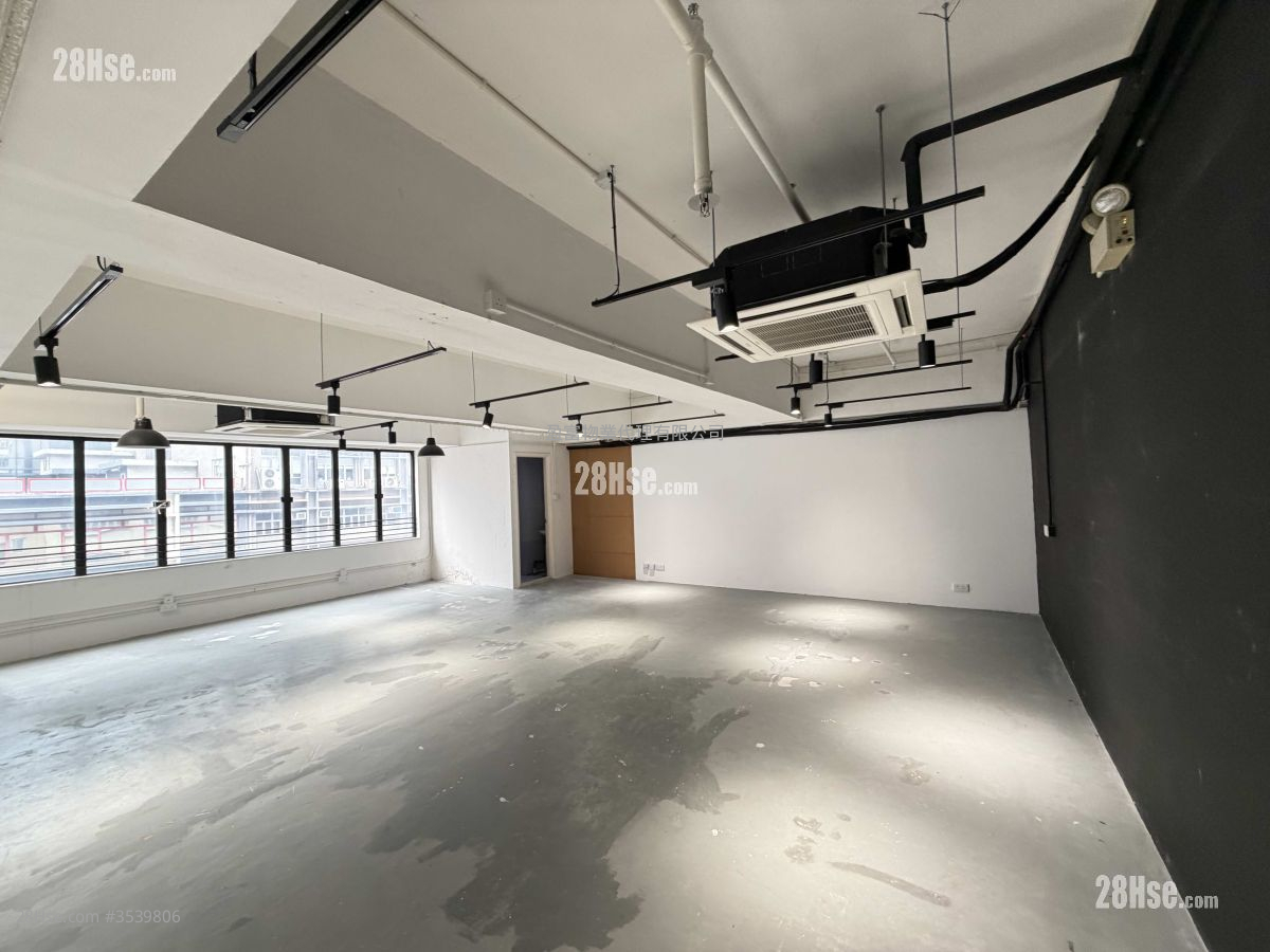 Pan Asia Centre Rental Studio , 2 Toilets