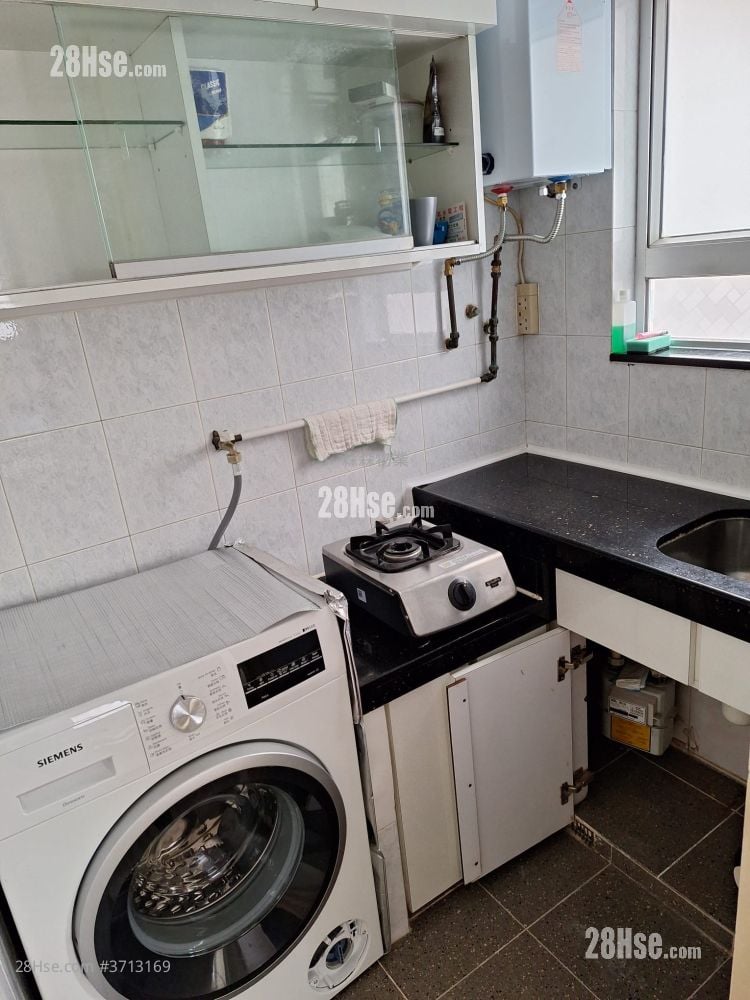 Yalford Building Rental Studio , 1 Bathroom 128 ft²