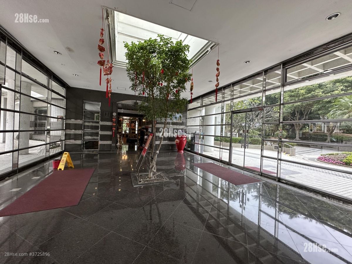 Kingswood Villas Sell 3 Bedrooms , 2 Bathrooms 636 ft²