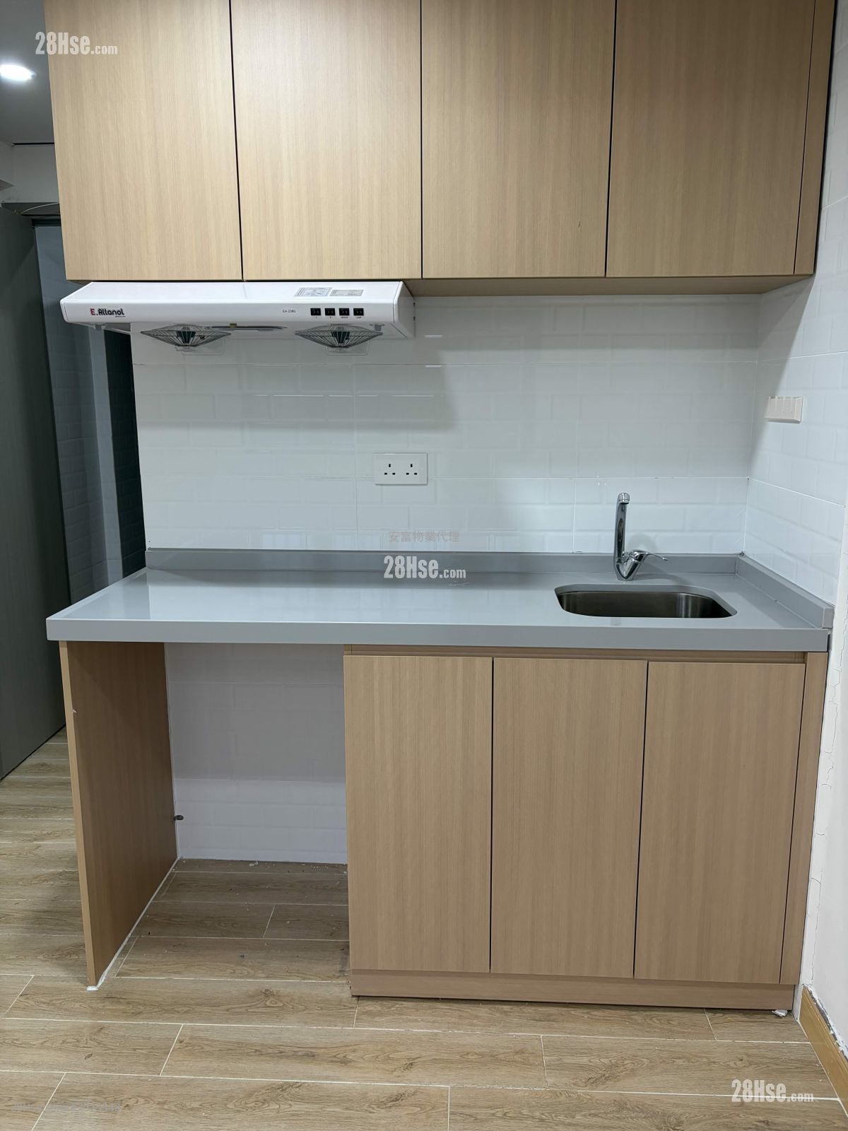 Wing Wo House Rental 100 ft²