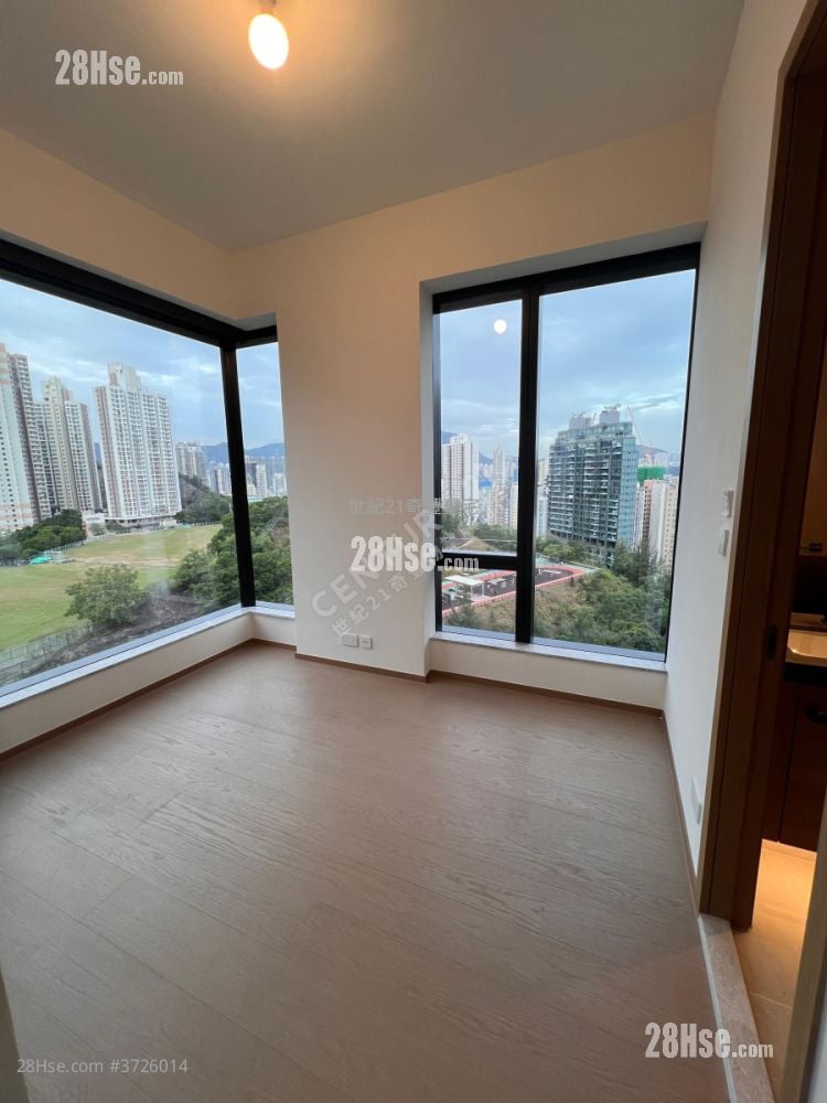 master room: Onmantin Rental 3 Bedrooms , 3 Bathrooms 783 ft²