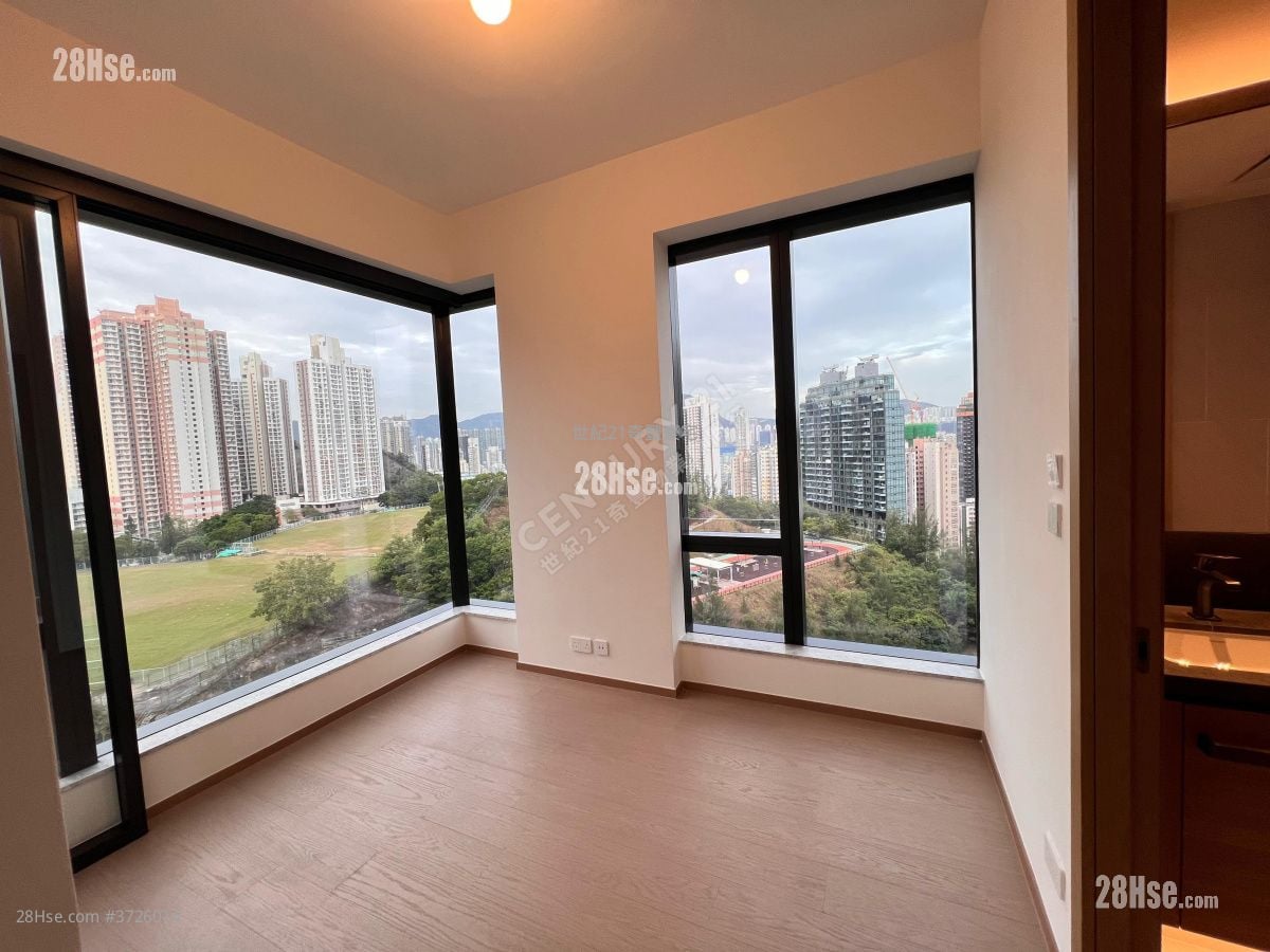 master room: Onmantin Rental 3 Bedrooms , 3 Bathrooms 783 ft²