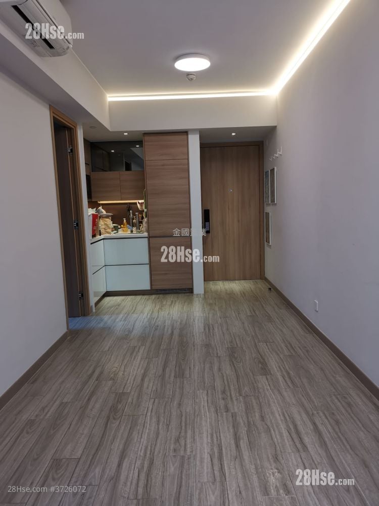 Arbour Sell 2 Bedrooms , 2 Bathrooms 511 ft²