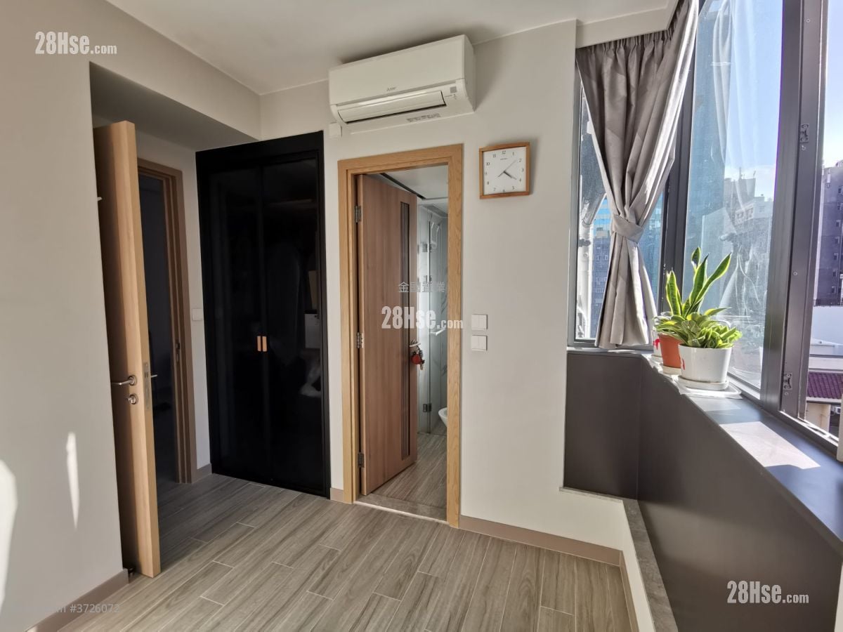 Arbour Sell 2 Bedrooms , 2 Bathrooms 511 ft²