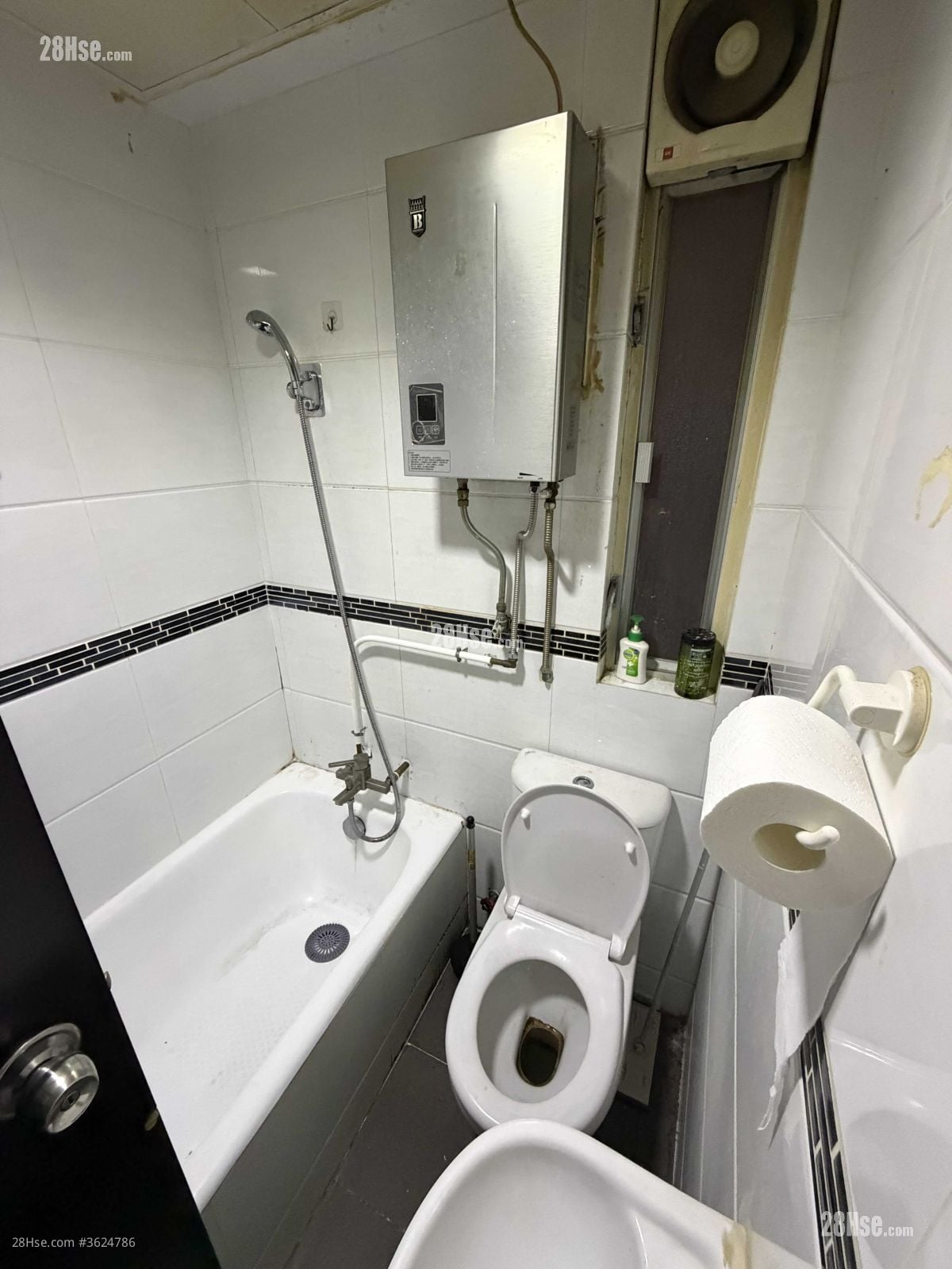 Wing Ning Building Sell 1 Bedroom , 1 Bathroom 239 ft²