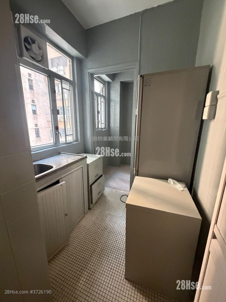 Chatham Court Rental 2 Bedrooms , 1 Bathroom 483 ft²