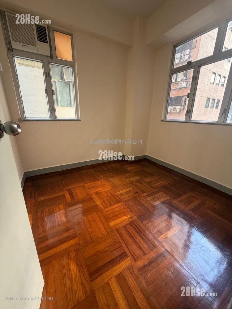 Chatham Court Rental 2 Bedrooms , 1 Bathroom 483 ft²