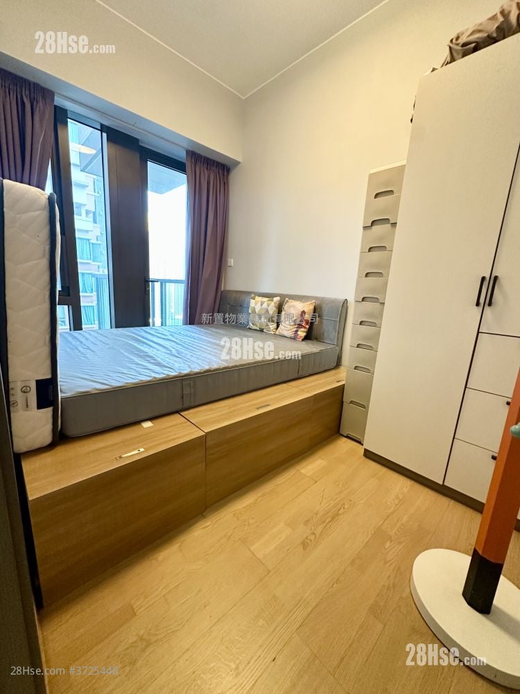 Monti Sell 1 Bedroom , 1 Bathroom 386 ft²