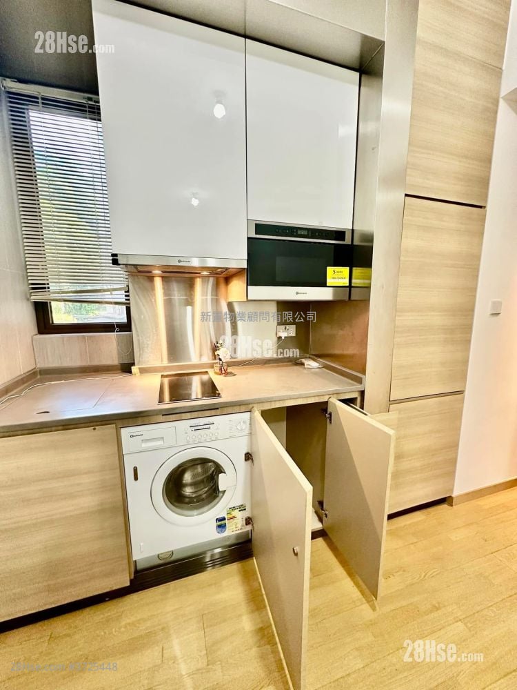 Monti Sell 1 Bedroom , 1 Bathroom 386 ft²