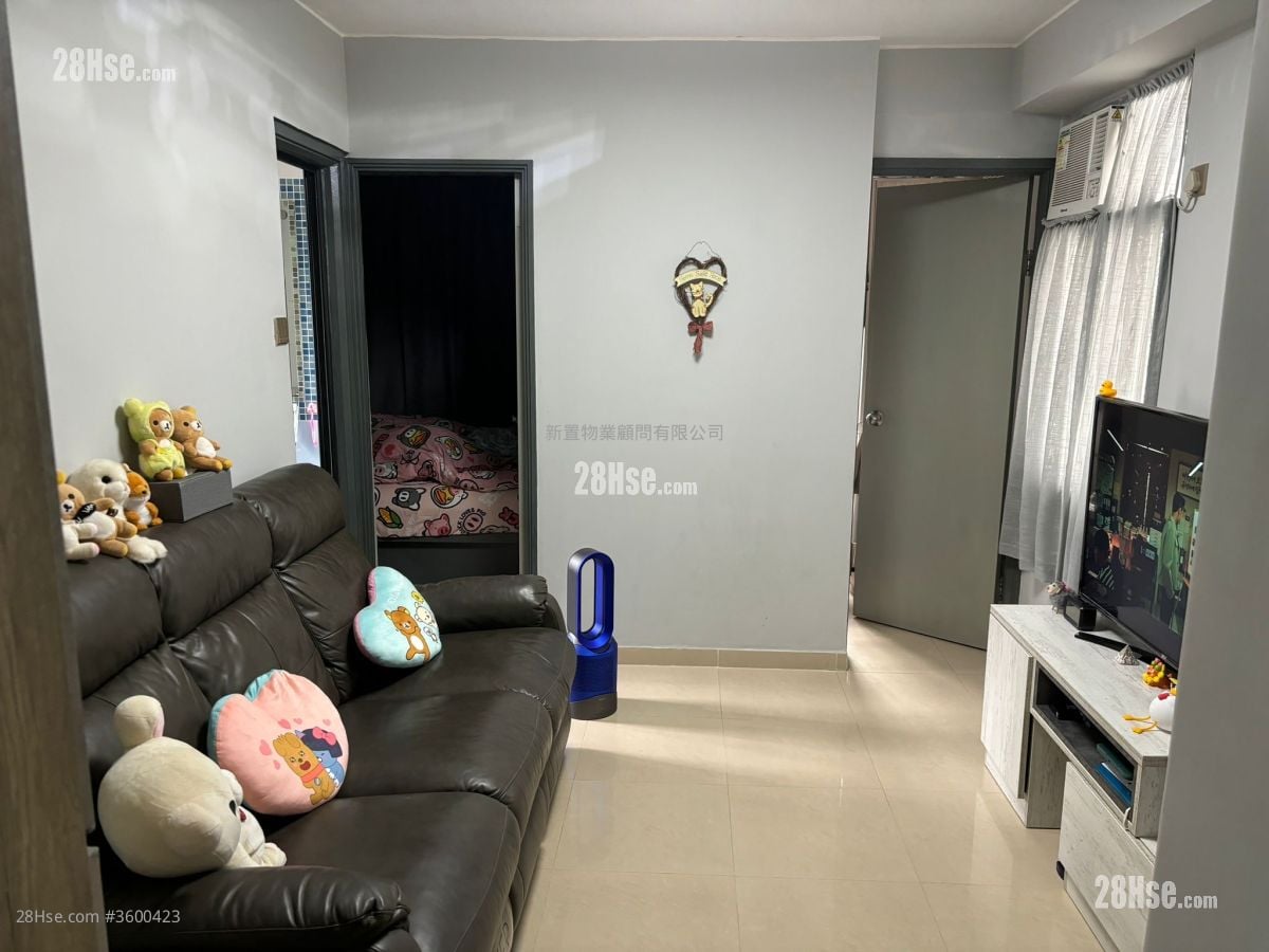 Sun Sing Centre Sell 2 Bedrooms , 1 Bathroom 293 ft²