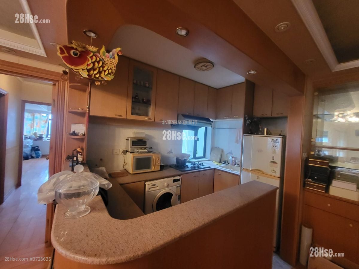 Kornhill Sell 2 Bedrooms , 1 Bathroom 710 ft²