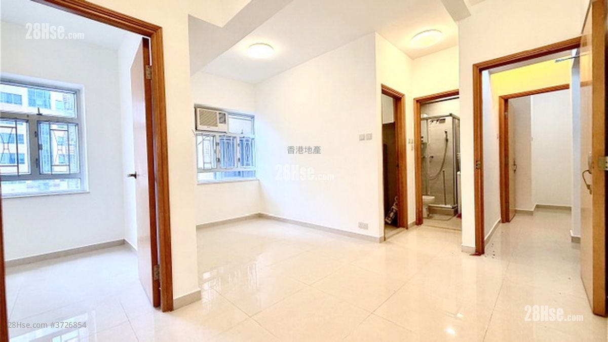 221-221A Wan Chai Road Sell 4 Bedrooms , 2 Bathrooms 784 ft²