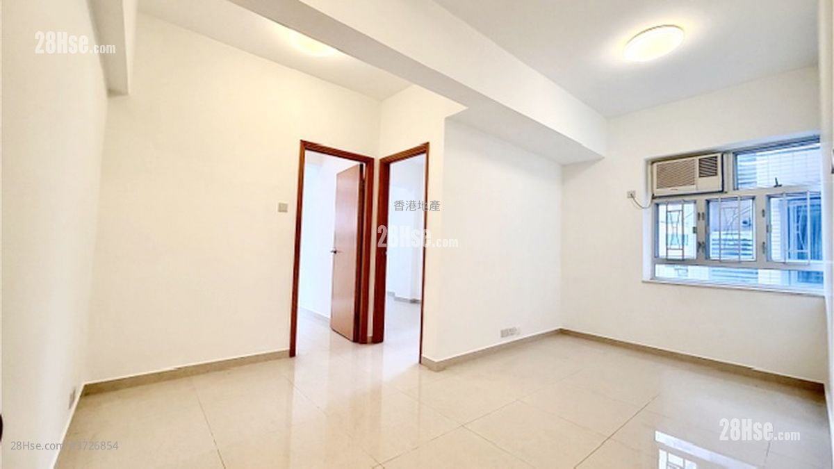 221-221A Wan Chai Road Sell 4 Bedrooms , 2 Bathrooms 784 ft²