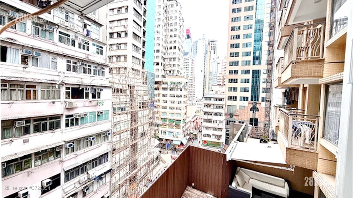 221-221A Wan Chai Road Sell 4 Bedrooms , 2 Bathrooms 784 ft²