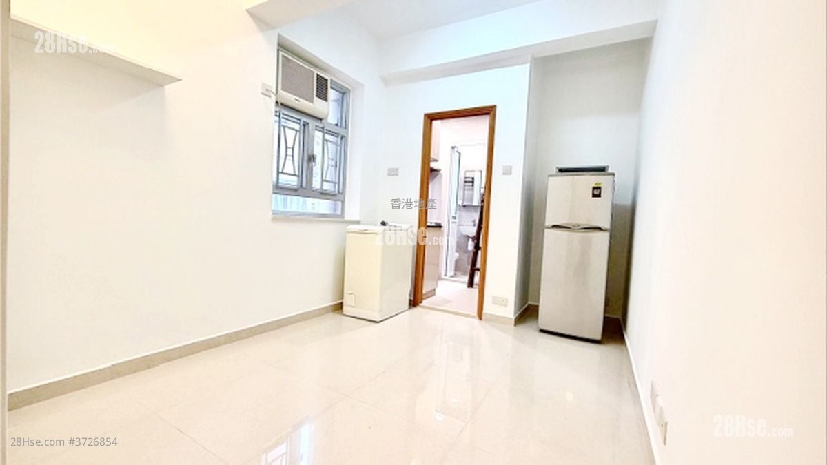 221-221A Wan Chai Road Sell 4 Bedrooms , 2 Bathrooms 784 ft²