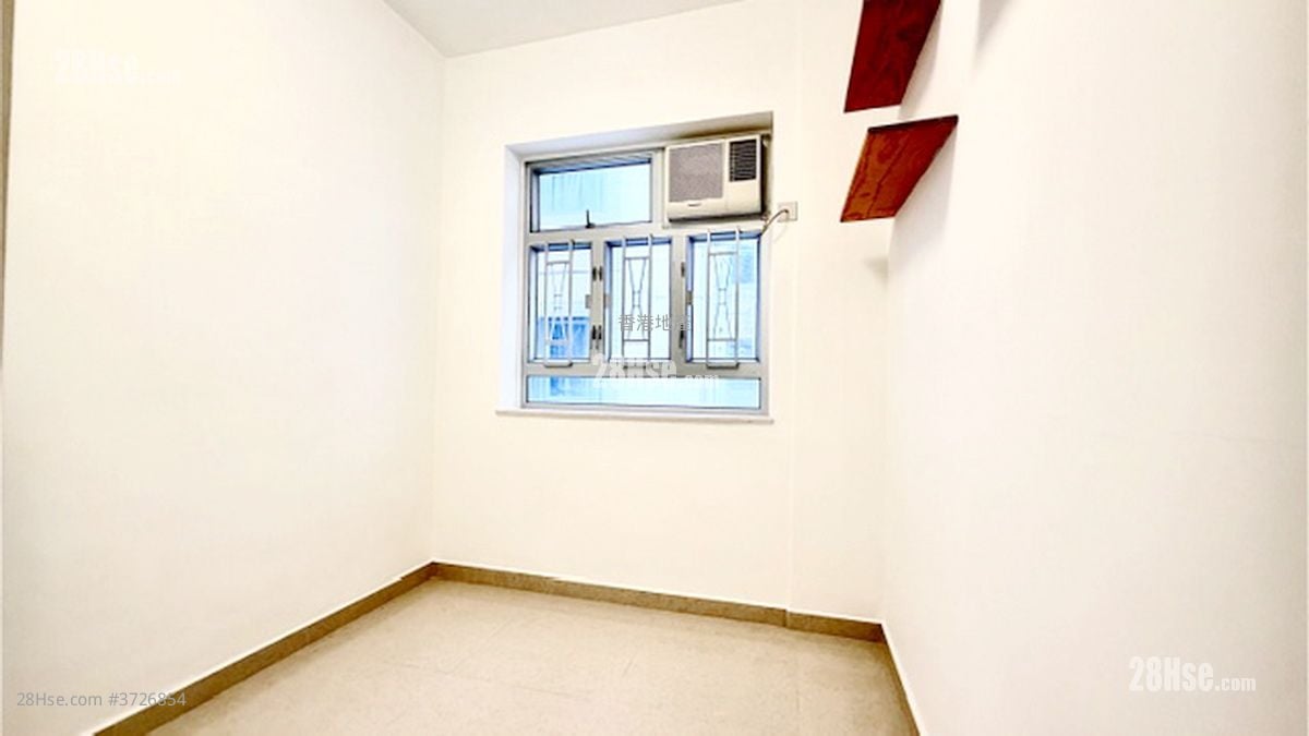 221-221A Wan Chai Road Sell 4 Bedrooms , 2 Bathrooms 784 ft²