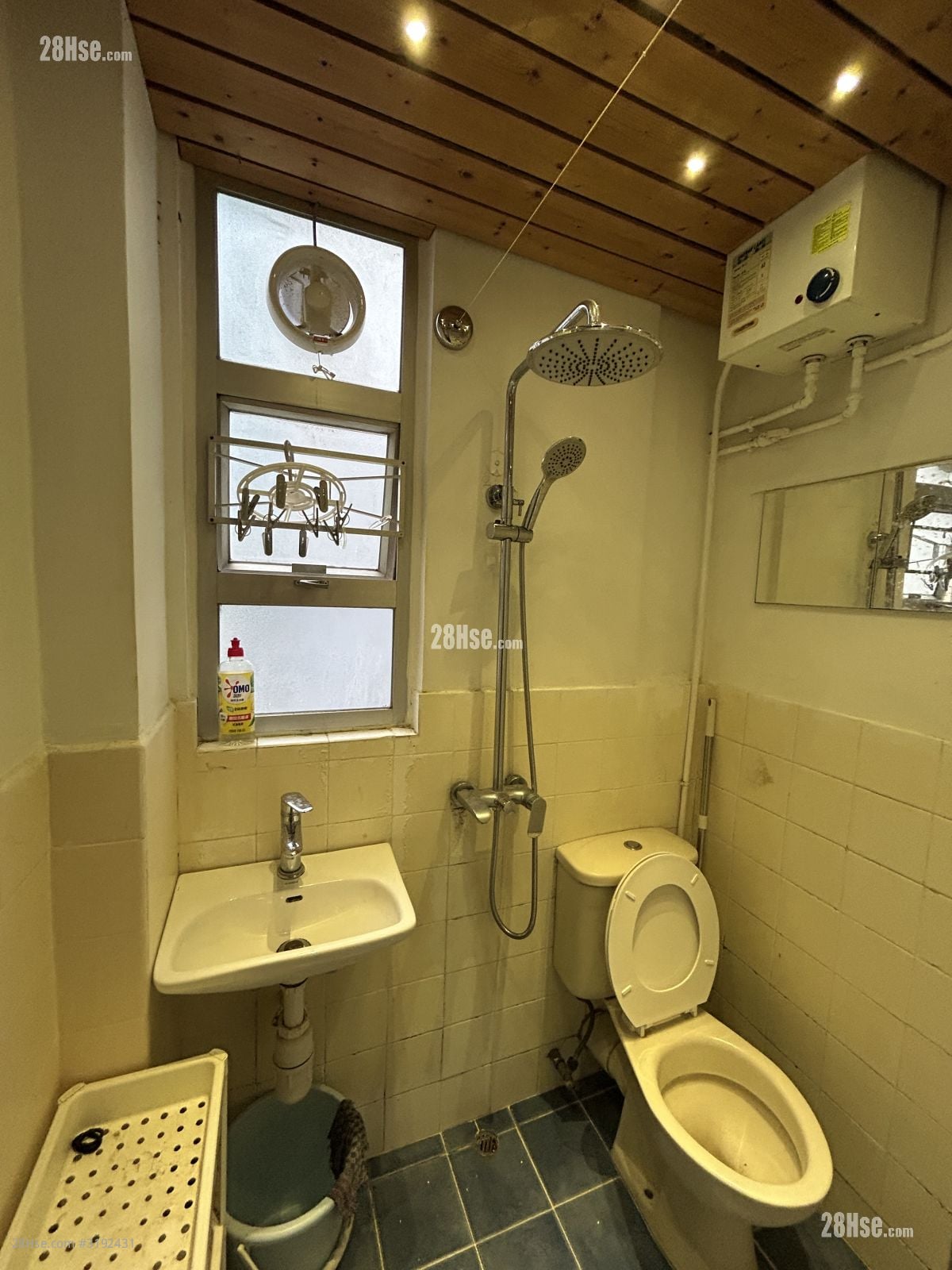 金辉楼 租盘 2 房 , 1 浴室 343 平方尺