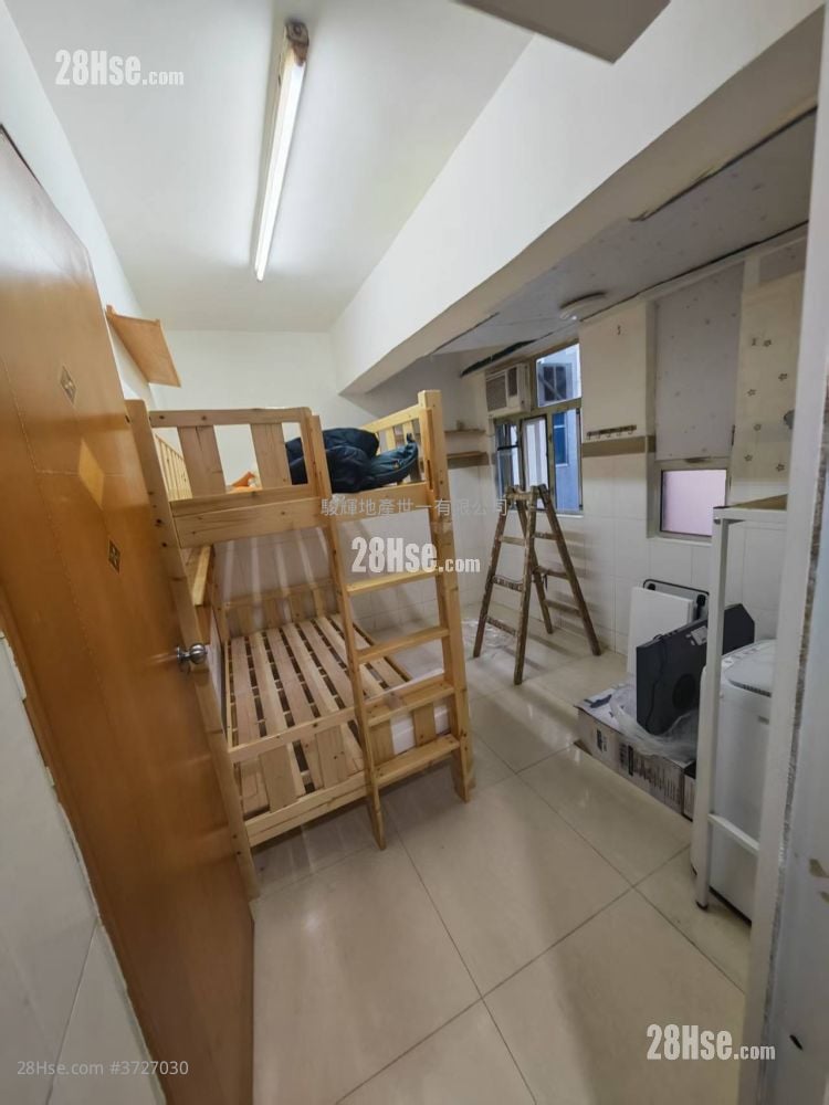 华成楼 租盘 开放式间隔 , 1 浴室 140 平方尺