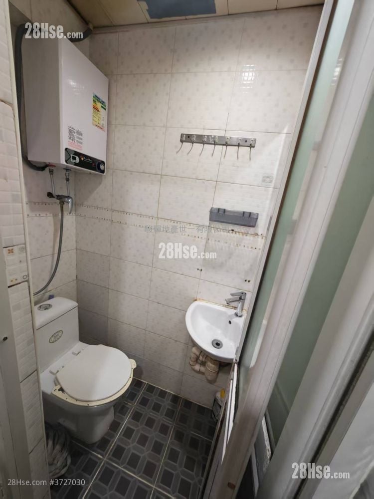 华成楼 租盘 开放式间隔 , 1 浴室 140 平方尺