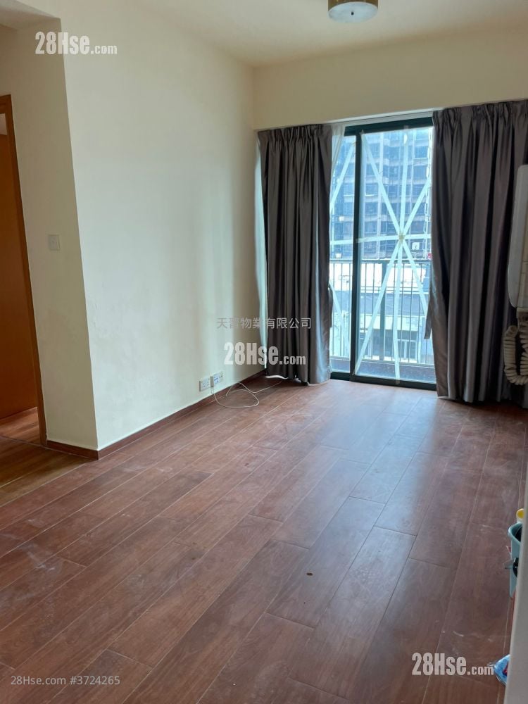 Kingsgate Sell 3 Bedrooms , 1 Bathroom 524 ft²