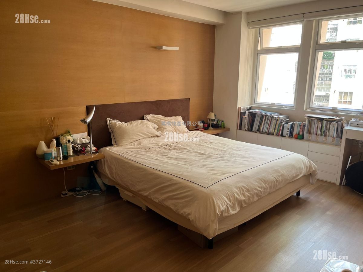 Nam Pak Hong Building Sell 3 Bedrooms , 3 Bathrooms 923 ft²