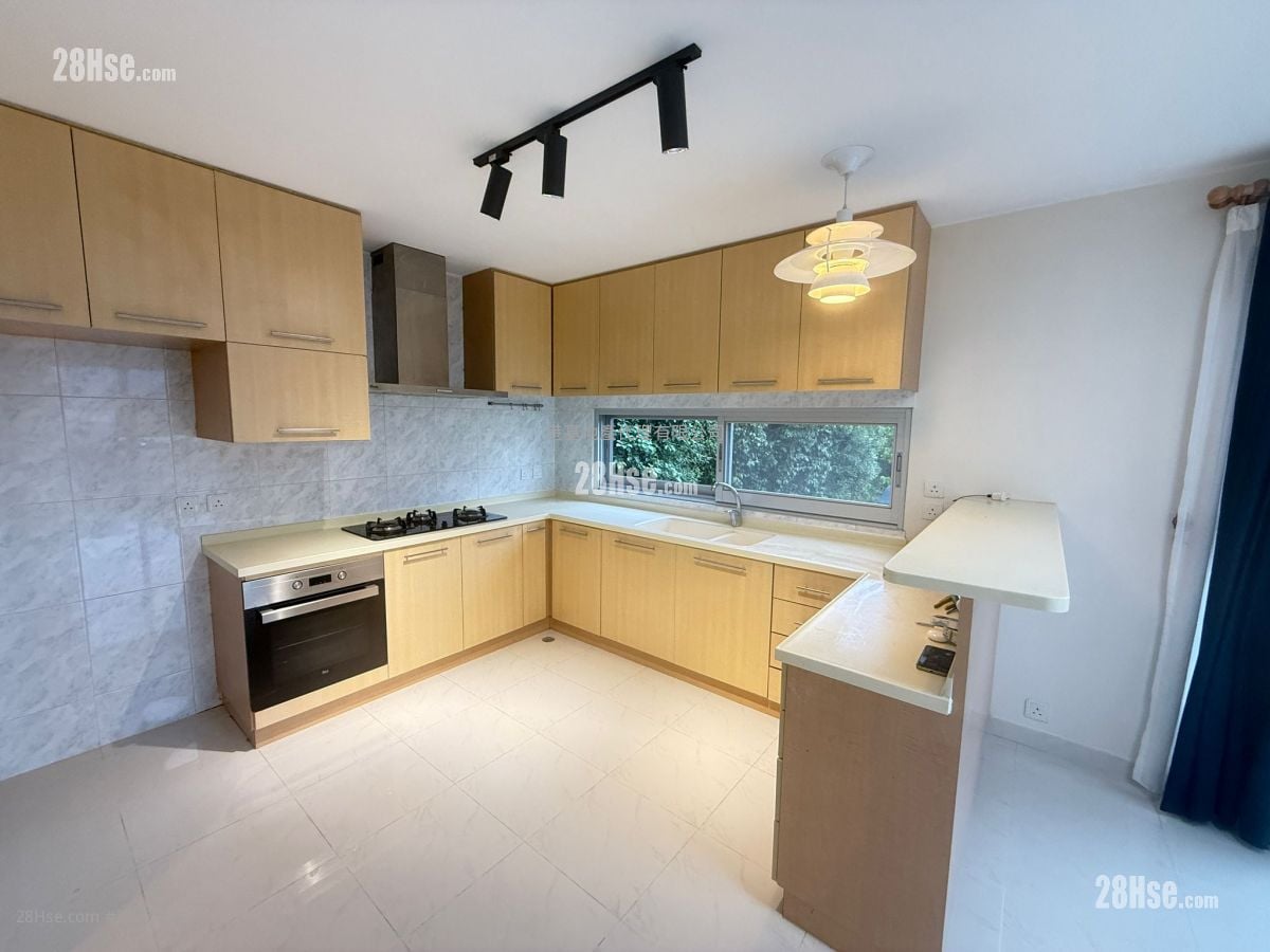 Tai Mong Tsai Rental 3 Bedrooms , 3 Bathrooms 1,400 ft²