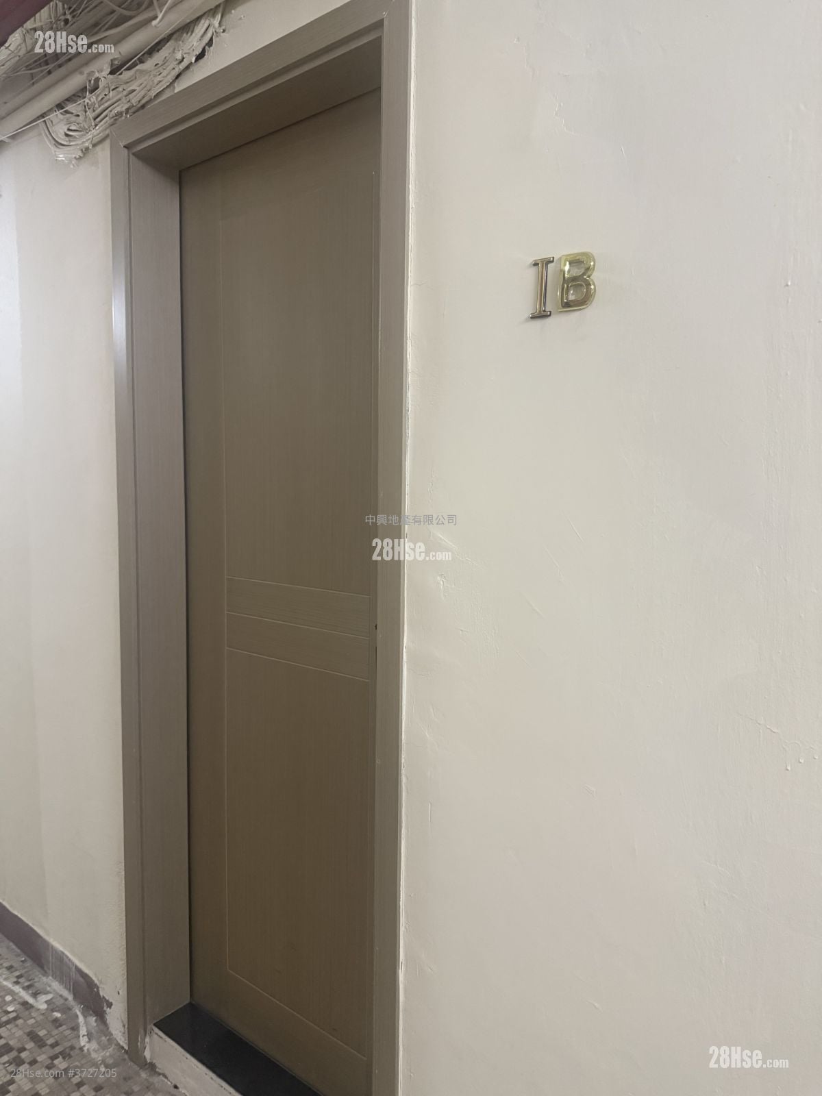 National Court Rental Studio , 1 Bathroom 120 ft²