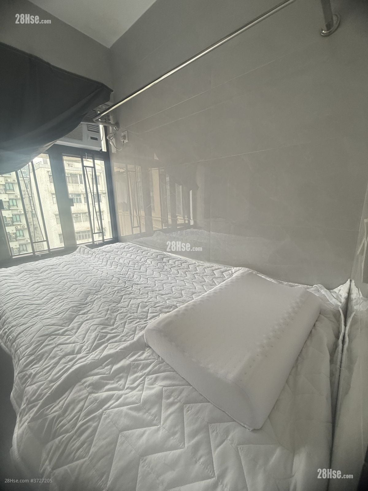 National Court Rental Studio , 1 Bathroom 120 ft²