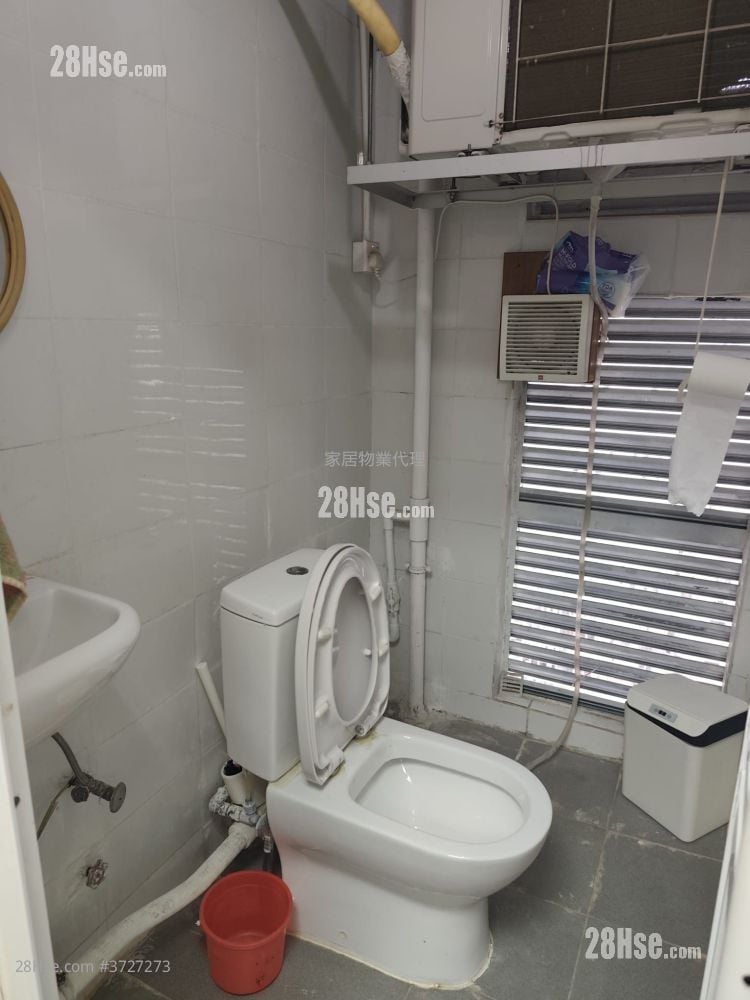Workingberg Commercial Building Rental 1 Toilet 215 ft²