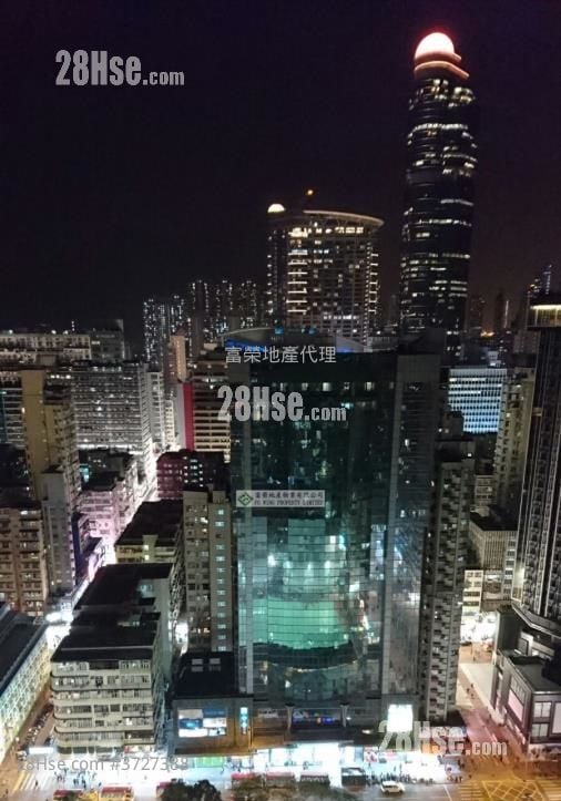 Macpherson Place Sell 2 Bedrooms , 1 Bathroom 636 ft²