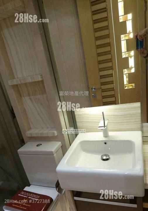 Macpherson Place Sell 2 Bedrooms , 1 Bathroom 636 ft²