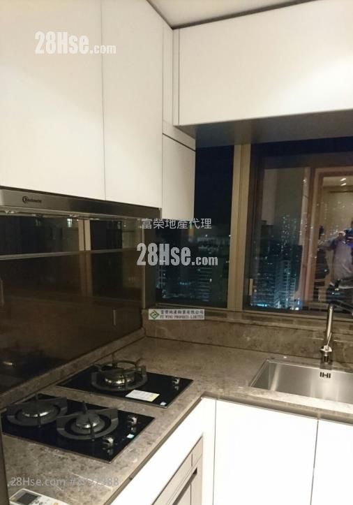 Macpherson Place Sell 2 Bedrooms , 1 Bathroom 636 ft²