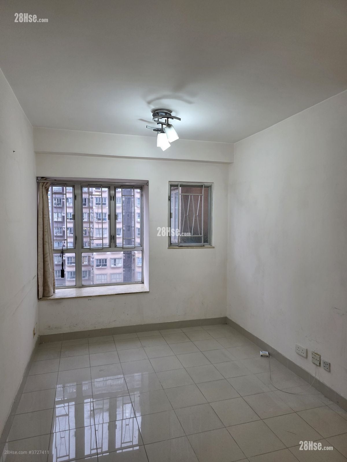 太湖花园 租盘 2 房 , 1 浴室 400 平方尺