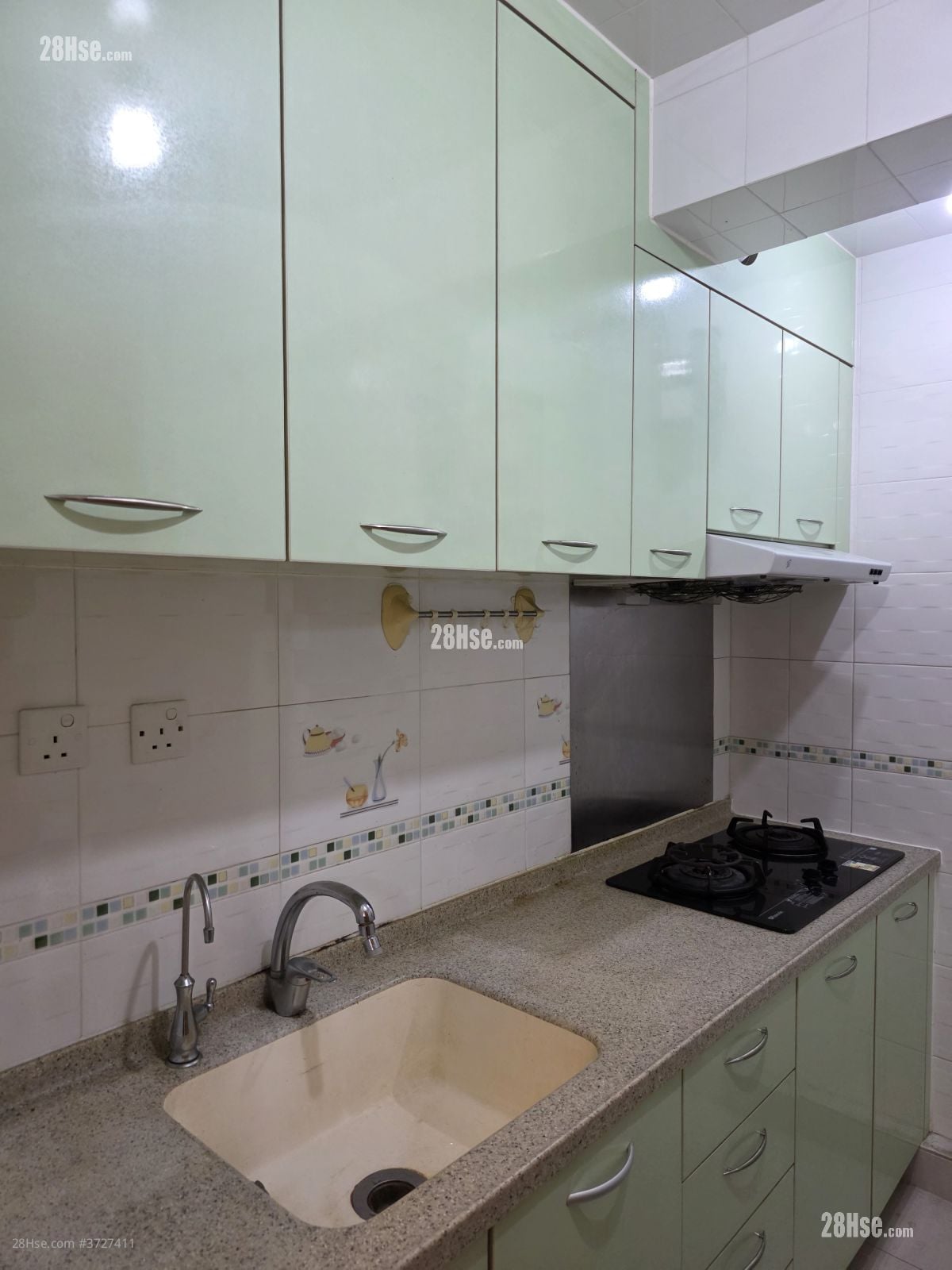 太湖花园 租盘 2 房 , 1 浴室 400 平方尺