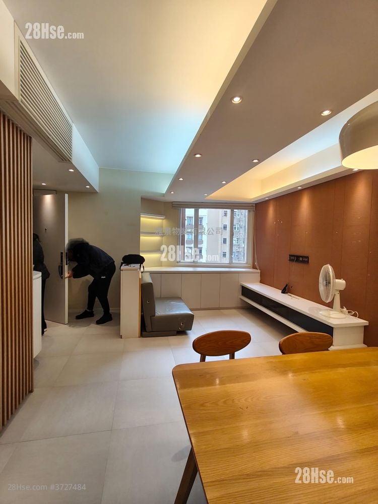 King's Way Mansion Sell 2 Bedrooms , 1 Bathroom 620 ft²