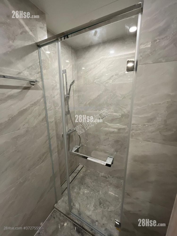 The Coast Line Sell 1 Bathroom 210 ft²