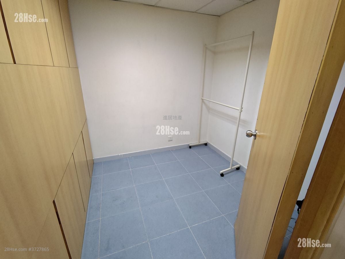 万能阁 租盘 1 房 , 1 厕所